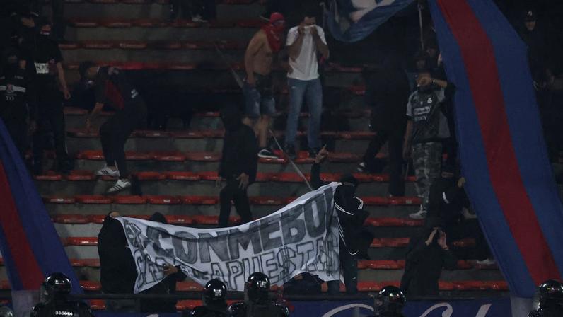 Flamengo X Independiente Medellín é cancelado por falta de segurança
