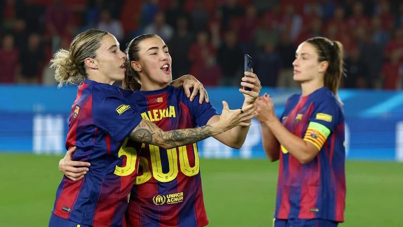 Barcelona goleia Real Madrid nas quartas da Champions Feminina