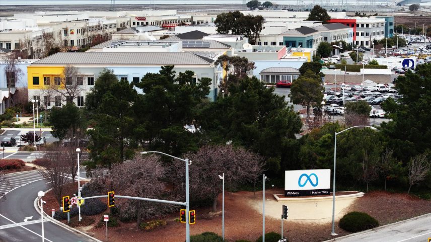 MENLO PARK CALIFORNIA JANUARY 29 An aerial view of Meta headquarters on January 29 2025 in Menlo Park California. Meta...