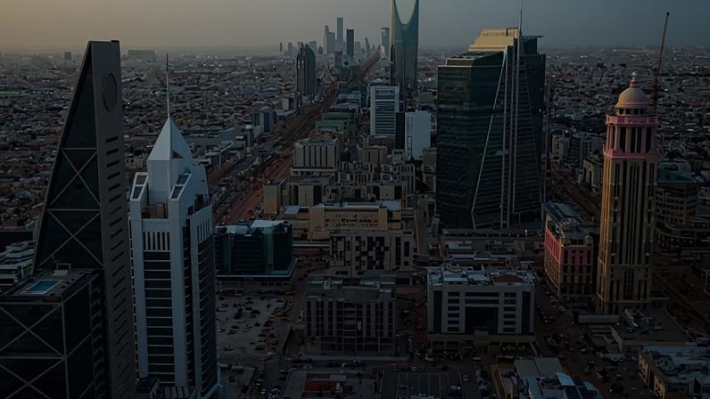 Vista aérea de Al-Olaya, no norte de Riade, Arábia Saudita (Foto: Canva Pro)
