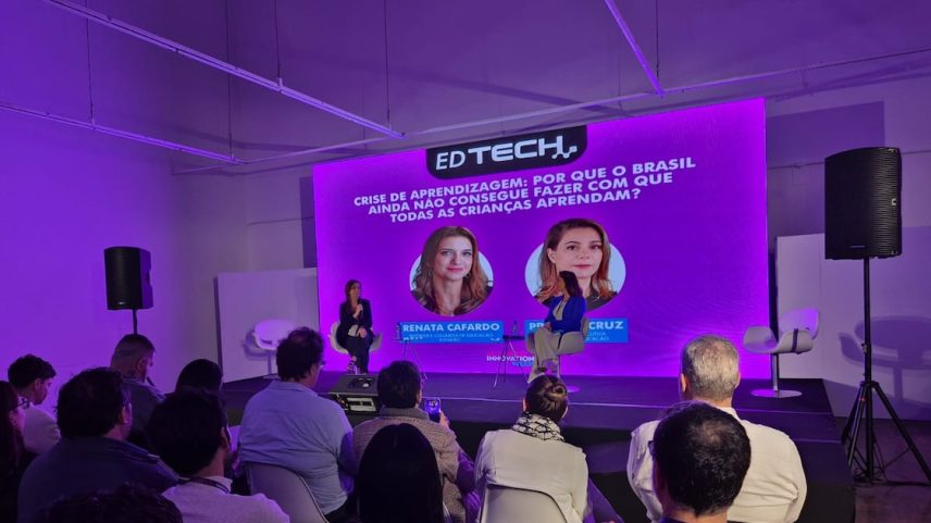 Renata Cafardo e Priscila Cruz durante a mesa sobre inovação na educação