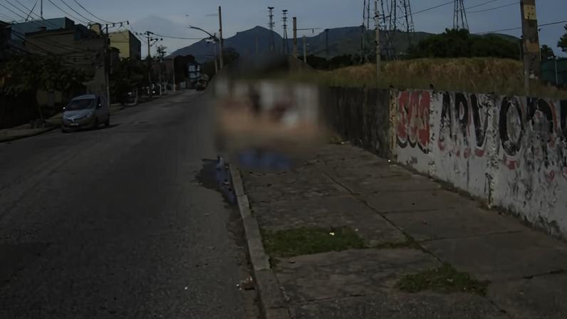 Corpo foi deixado em calçada