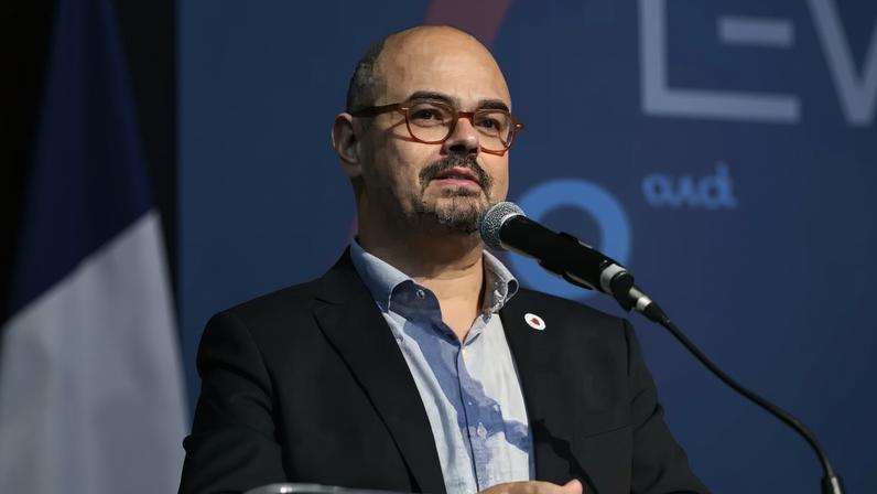 Cleitinho, Mateus Simões e Alexandre Kalil são nomes que podem disputar governo do estado