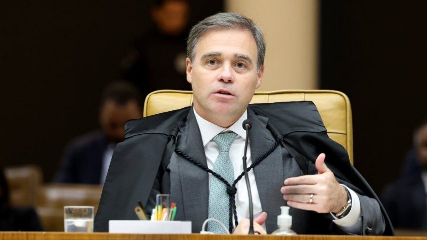 A decisão de André Mendonça definirá como suspeitas que orbitam o Banco Master serão debatidas