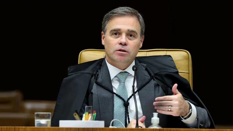 Mendonça autoriza retorno de Vorcaro à cela ocupada por Bolsonaro na PF