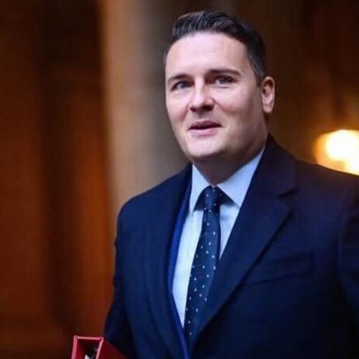 Ex-ministro britânico disputa a liderança do Partido Trabalhista