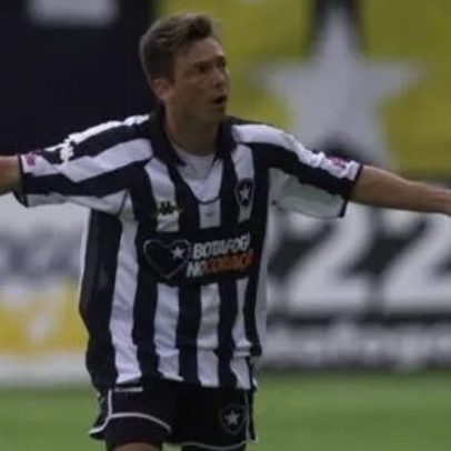 Botafogo vira sobre o Corinthians 3 a 1 em 2005, com dois de Alex Alves