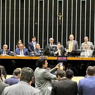 Oposição propõe transição de 10 anos e compensações para PEC da escala 6x1