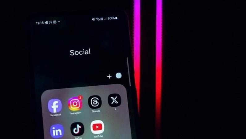 Dossiê afirma que Big Techs e crime organizado lucram com golpes na internet -