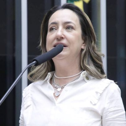 Deputada do PL aciona o TSE contra Lula por propaganda antecipada