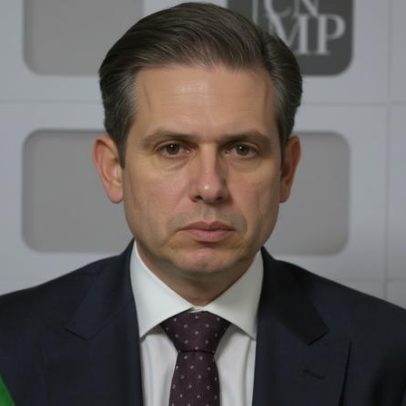 Redução da jornada não deve prejudicar produtividade, diz Hugo Motta