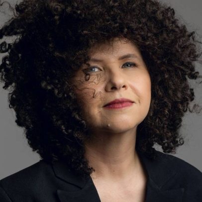 Roberta Campos lança álbum ao lado de grandes nomes da MPB