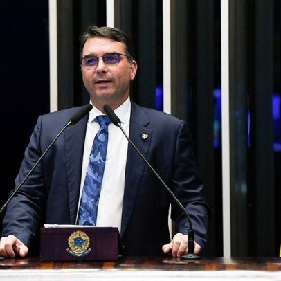 Especialista: não há terra arrasada na pré-campanha de Flávio
