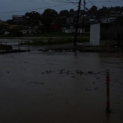 Meteorologista aponta volume de chuva em Recife como problemático