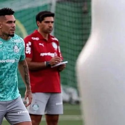 Palmeiras relaciona Paulinho após 300 dias fora para clássico contra o Santos
