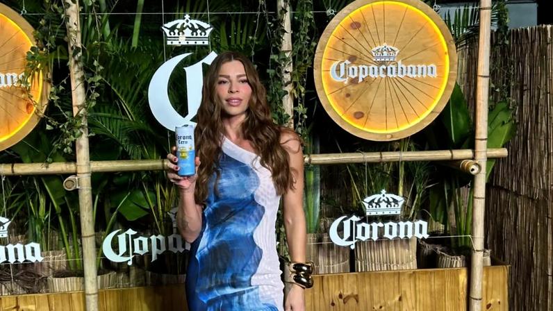Grazi Massafera na área vip do show da Shakira