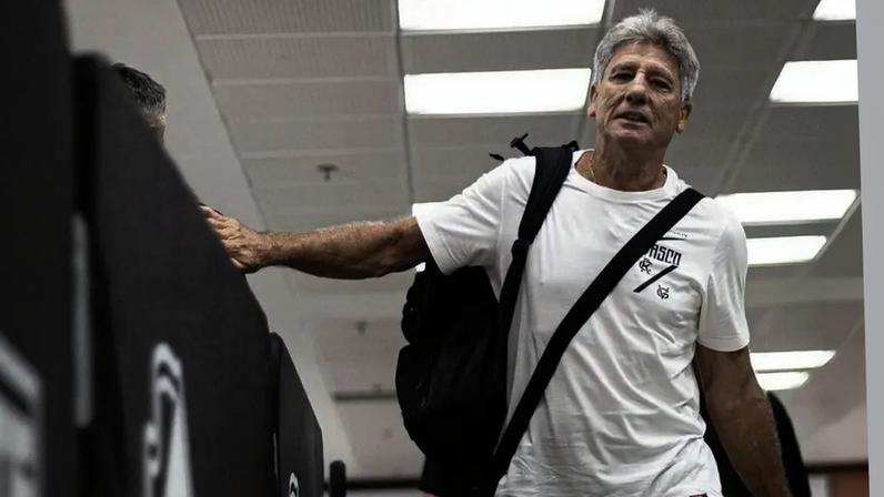 Renato Gaúcho na chegada do Vasco ao Maracanã (Foto: Matheus Lima/Vasco)