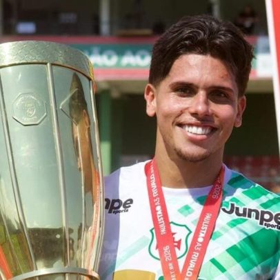 Yohan retorna ao futebol após quase três anos afastado para cuidar da mãe
