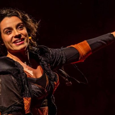 Filha de Raul Gazolla transforma exibições pela webcam em peça teatral