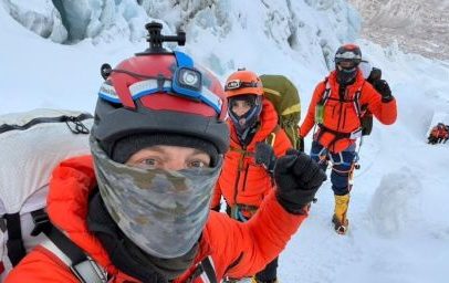 Brasileiros escapam de avalanche no Everest durante escalada