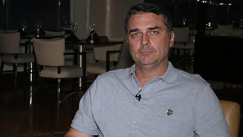 Flávio Bolsonaro em entrevista à CNN