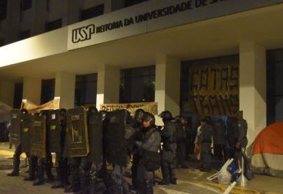 Polícia abre inquérito para investigar estudantes após ocupação na USP