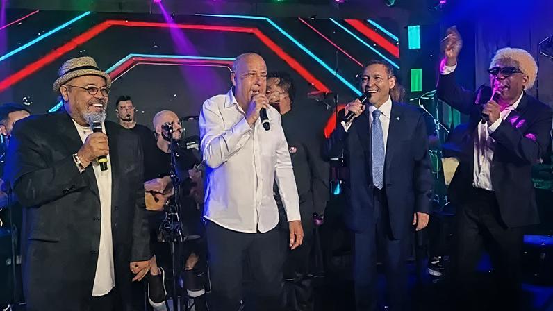 Ministro Kassio Nunes Marques durante festa de posse após assumir a presidência do TSE