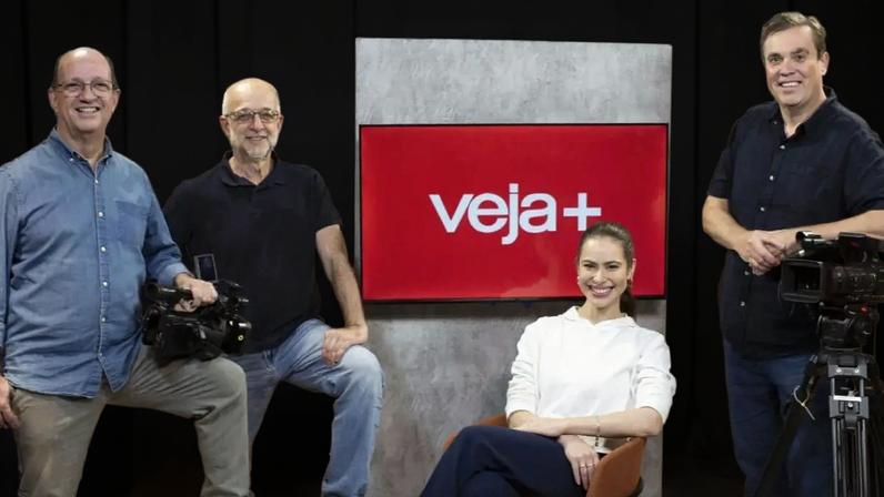 SELEÇÃO VEJA O time de jornalistas que participam da cobertura especial da Copa 2026: da esquerda para a direita, Uchôa, Altman, Fernanda e Segalla (Claudio Gatti/VEJA)