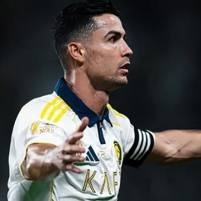 Cristiano Ronaldo celebra título em postagem emocionada