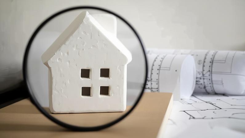 Planejamento financeiro, pesquisa e análise racional ajudam compradores de primeira viagem a evitar erros na aquisição do primeiro apartamento