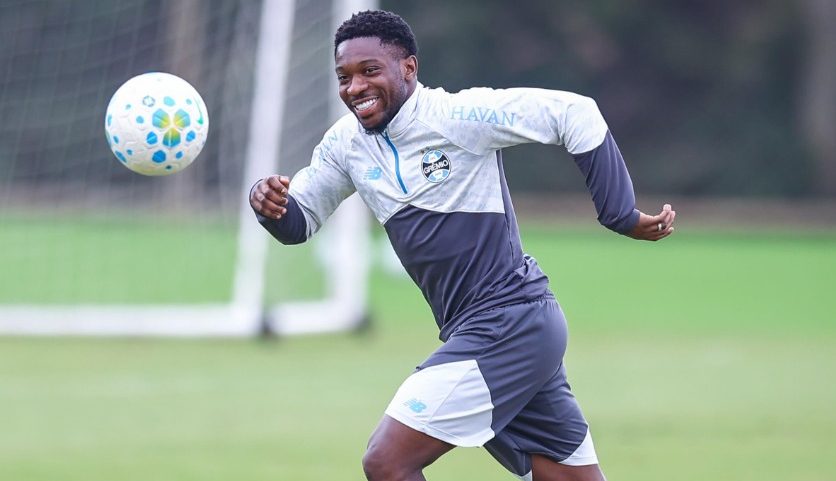 Grêmio x Santos no Campeonato Brasileiro: onde assistir ao vivo, escalações e arbitragem