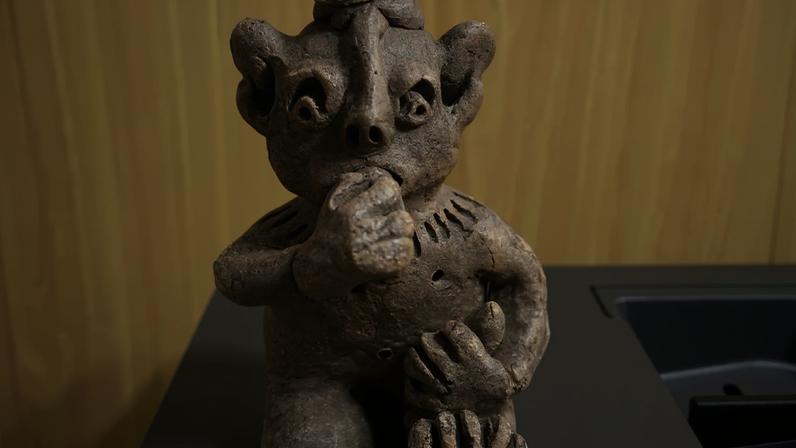 Escultura leiloada ilegalmente é apreendida pela PF em apartamento do Leblon