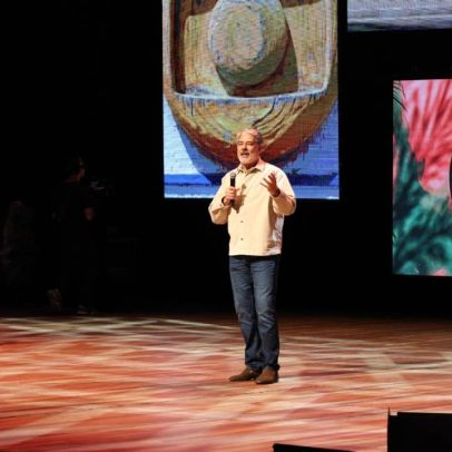 Bonner discute audiovisual e a força da brasilidade em discurso