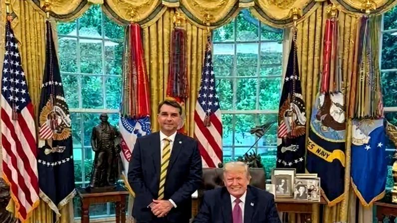 Flávio Bolsonaro e Donald Trump