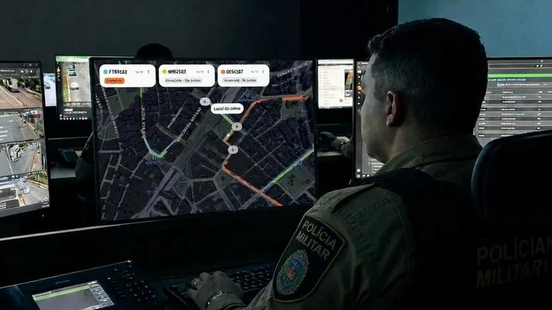 Plataforma da Pax em uso: inteligência artificial cruza dados de diferentes bases públicas para auxiliar na resolução de crimes. (Pax/Reprodução)