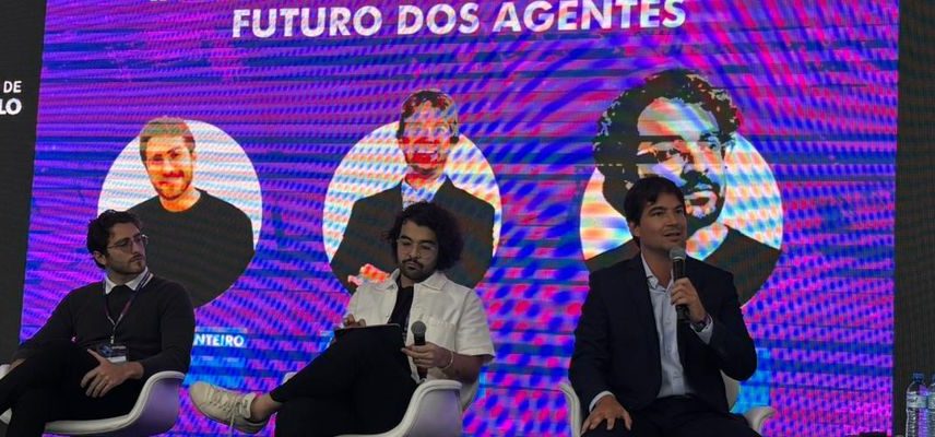 ‘Hoje eu tenho 137 agentes trabalhando comigo e dois humanos’, diz Karnakis sobre IA na sua empresa