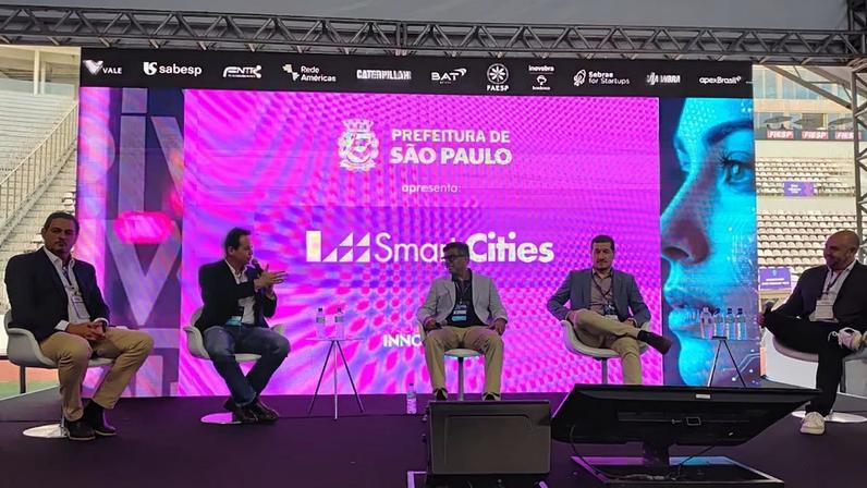 Espaço conta com brindes, robôs e interações para os visitantes; evento de inovação promovido pelo Estadão e a Base acontece na Arena Pacaembu e na Faap.
