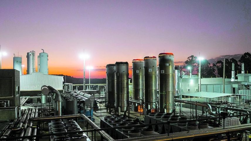 Usina de Captacao de biogas - em primeiro plano - e de biometano (branca, em segundo plano): projetos em alta em SP