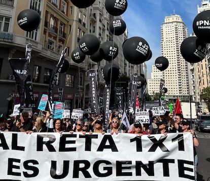 Manifestación por una pasarela al RETA el 27 de septiembre 2025.