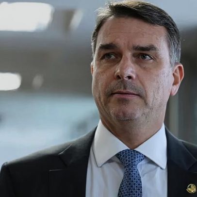 Flávio admite ter pedido dinheiro a Vorcaro filme de Bolsonaro, defende CPI