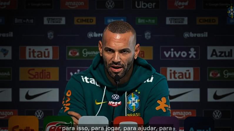 Confira um trecho da entrevista coletiva de Weverton sobre a disputa com Alisson e Ederson por uma vaga no gol da Seleção Brasileira na Copa do Mundo.