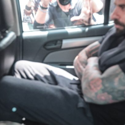 Cunhado de Vorcaro, preso há dois meses, espera delação de banqueiro
