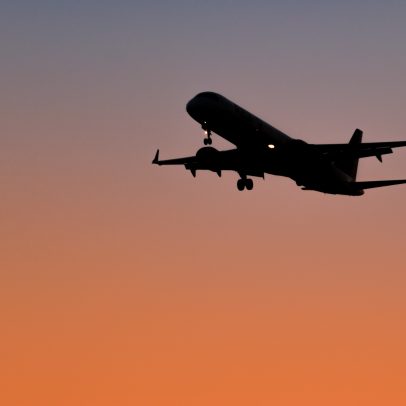 Eleições em 60 países podem aumentar custos de viagens em 2026
