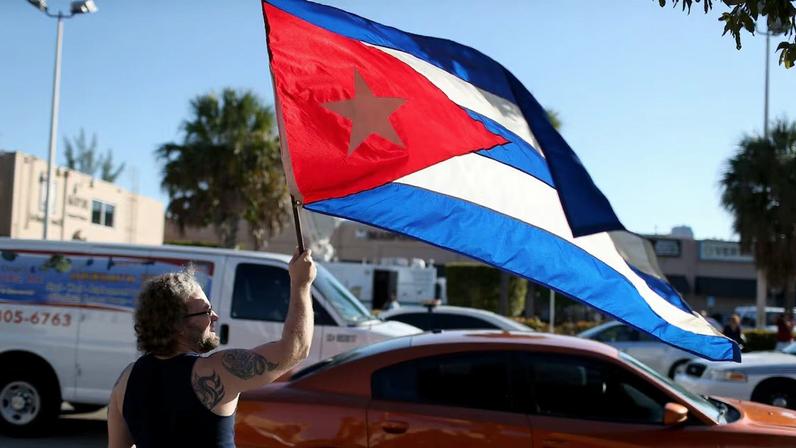 Presidente cubano respondeu à ameaça: ‘vamos defender cada palmo do nosso território’. Crédito: US Network Pool/AP