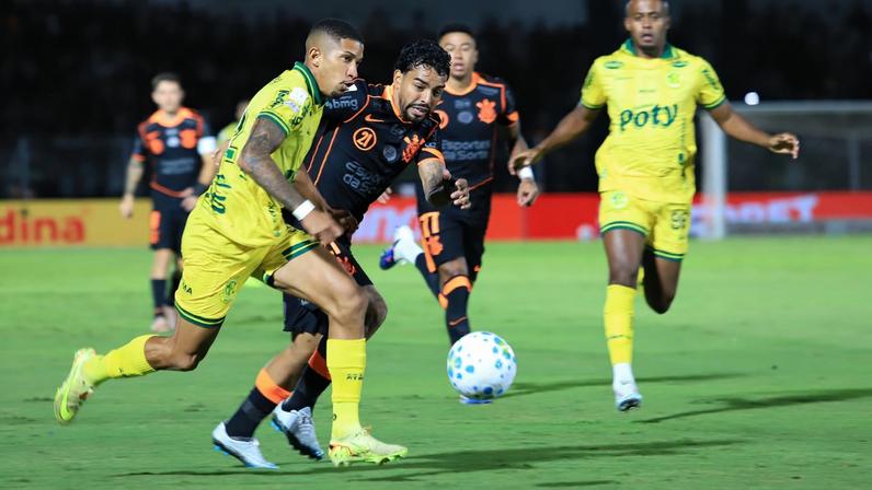 Matheus Bidu, do Corinthians, na partida contra o Mirassol
