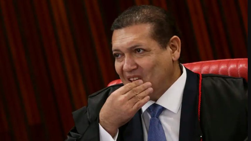 Nunes Marques assume o cargo deixado por Cármen Lúcia