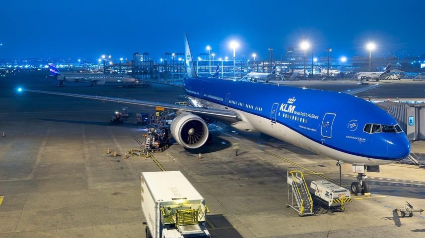 Passageiro infectado desembarcou de voo da KLM