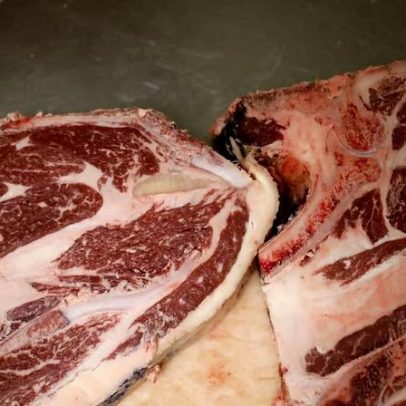 Trump adia plano de aliviar tarifas sobre carne bovina importada