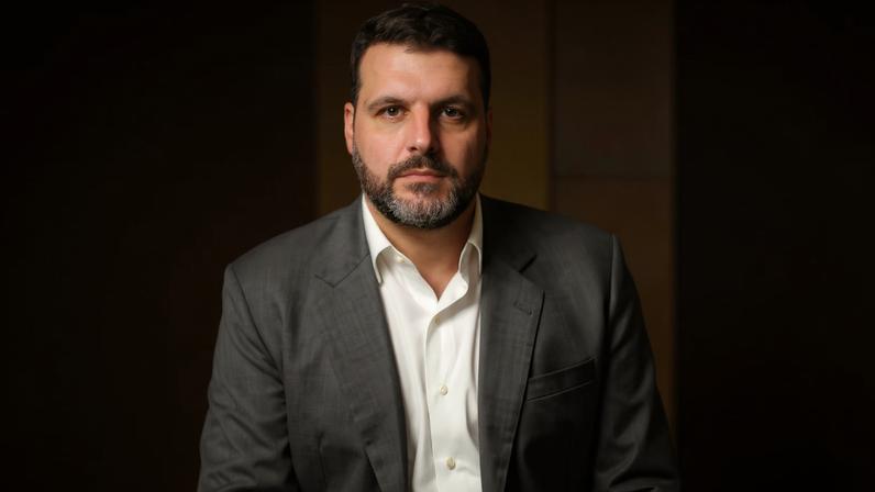 Para garantir o apoio do governo para a aprovação na Câmara, Lupion discutiu o seu parecer com o ministro do Planejamento e Orçamento, Bruno Moretti Foto: Wilton Junior/Estadão