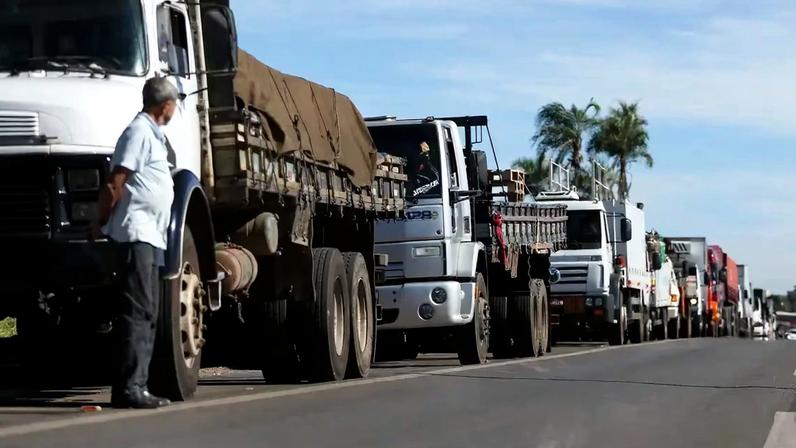 Representantes de caminhoneiros defendem avanço de MP ligada ao piso mínimo do frete